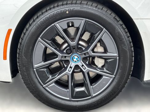 Used 2023 BMW i4 eDrive35 w/ Premium Package RWD image 12