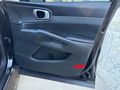 Used 2025 Kia Sorento EX w/ Panoramic Sunroof Package FWD image 30