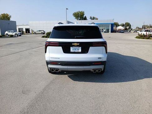 New 2026 Chevrolet Traverse LT w/ Enhanced Driving Package image 4