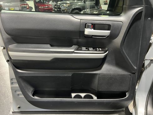 Used 2018 Toyota Tundra SR5 image 24