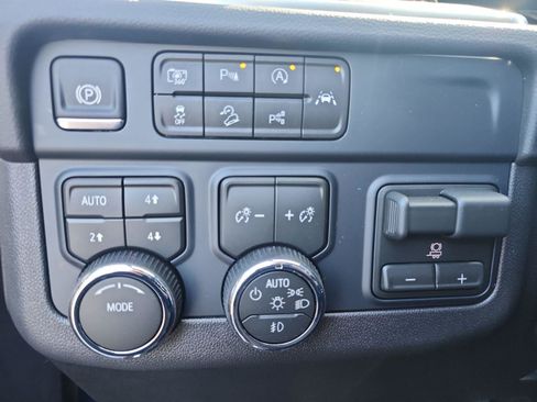 New 2026 Chevrolet Tahoe LT w/ Comfort Package AWD/4WD image 25