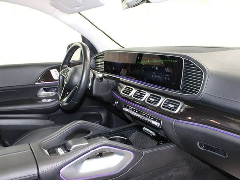 Used 2024 Mercedes-Benz GLS 450 4MATIC image 34