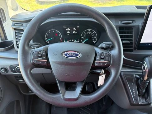 New 2025 Ford Transit 250 148 Medium Roof image 17