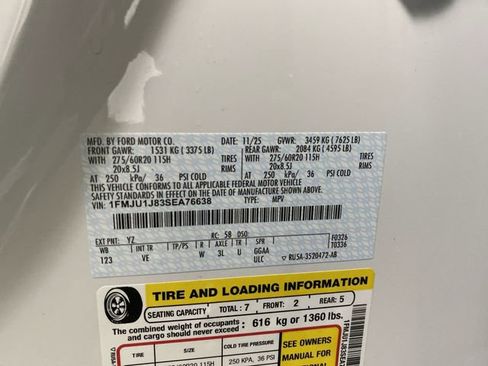 New 2025 Ford Expedition Active image 36