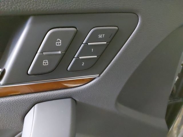 Certified 2023 Audi Q5 2.0T Premium Plus w/ Premium Plus Package AWD/4WD image 18
