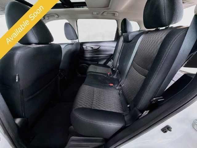 Used 2019 Nissan Rogue SV AWD/4WD image 23