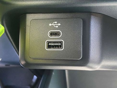 New 2025 Ford Maverick XL image 17