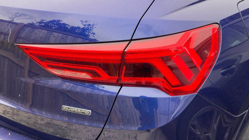 Used 2022 Audi Q3 2.0T Premium Plus w/ Premium Plus Package AWD/4WD image 8