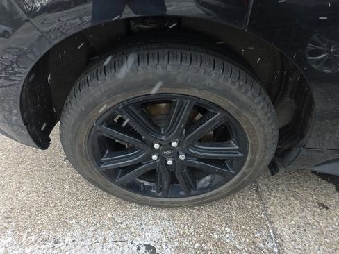 Used 2024 Ford Edge ST-Line image 14