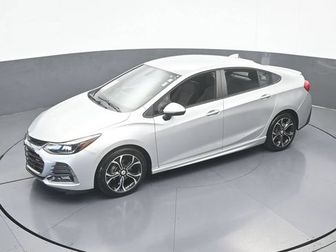 Used 2019 Chevrolet Cruze LT w/ RS Package FWD image 40