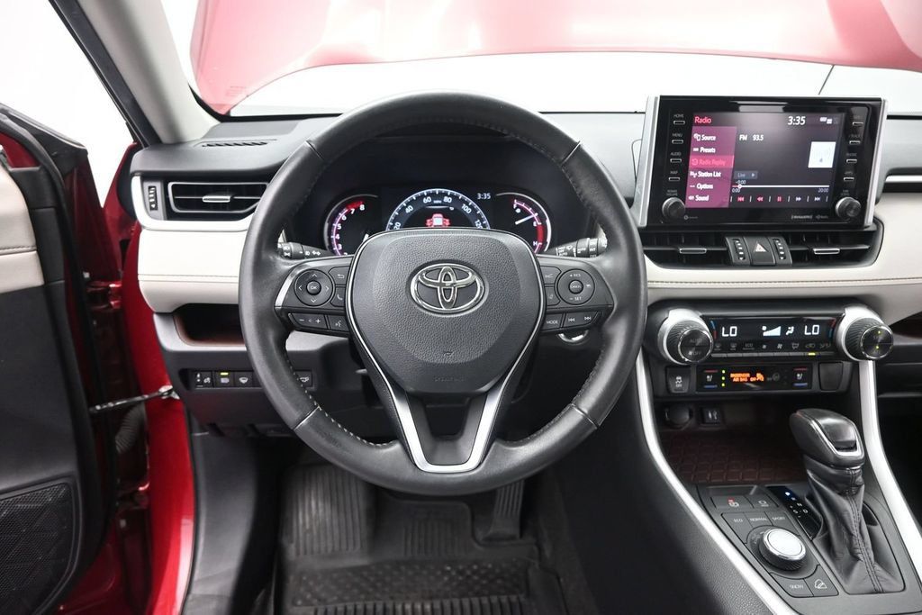 Used 2019 Toyota RAV4 Limited w/ Cold Weather Package AWD/4WD image 38