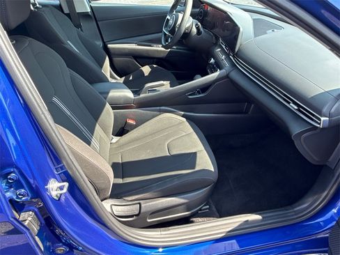 Used 2024 Hyundai Elantra SEL image 13