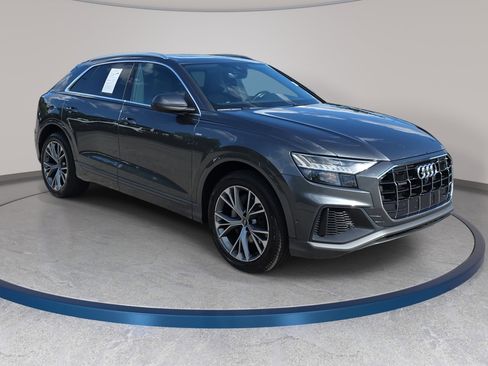 Used 2021 Audi Q8 Premium Plus w/ Premium Plus Package AWD/4WD image 3