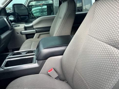 Used 2016 Ford F150 XLT w/ Equipment Group 302A Luxury AWD/4WD image 23