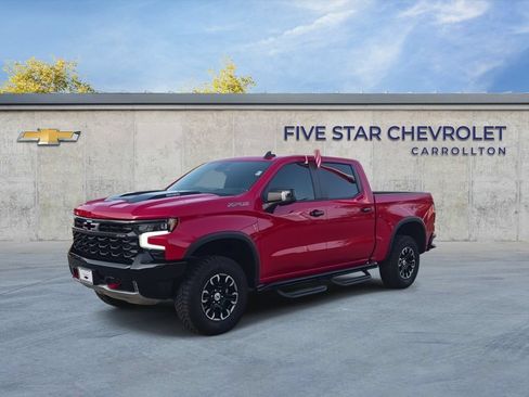 Used 2024 Chevrolet Silverado 1500 ZR2 w/ Technology Package AWD/4WD image 3