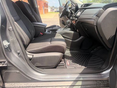 Used 2019 Nissan Rogue S w/ Special Edition Package FWD image 14