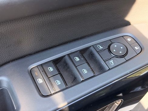 Certified 2025 Nissan Pathfinder SV w/ Cargo Package AWD/4WD image 20
