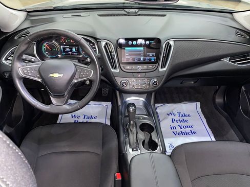 Used 2018 Chevrolet Malibu Hybrid w/ Driver Confidence Package FWD image 45