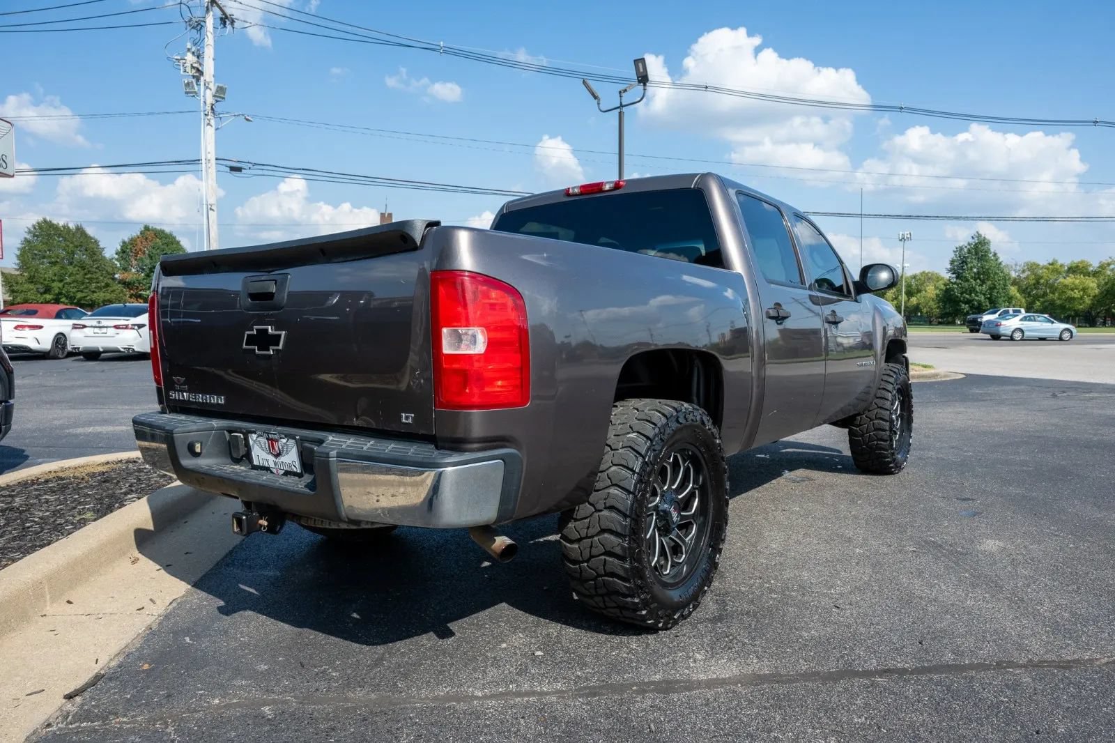 Used 2007 Chevrolet Silverado 1500 LT w/ 1LT Convenience Package AWD/4WD image 7