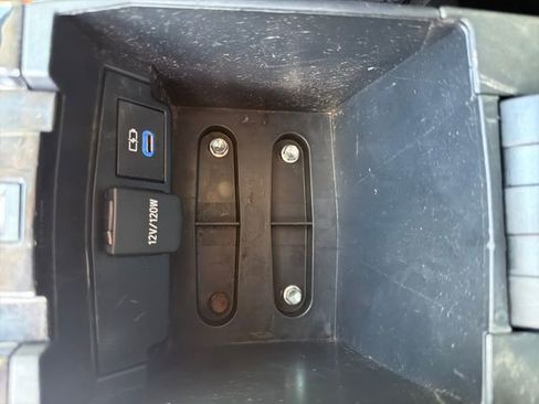 Used 2022 Toyota Corolla LE FWD image 25