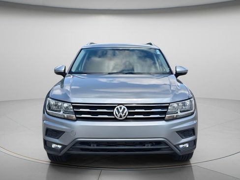 Certified 2020 Volkswagen Tiguan SEL image 4