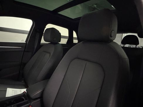 Used 2022 Audi Q3 2.0T Premium image 24