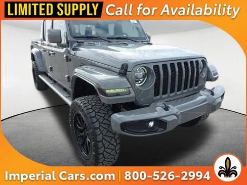 Used 2021 Jeep Gladiator Sport image 1
