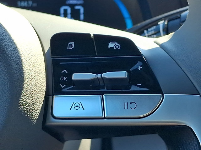 Certified 2026 Hyundai Elantra Sport FWD image 21