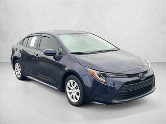 Used 2025 Toyota Corolla LE video 3