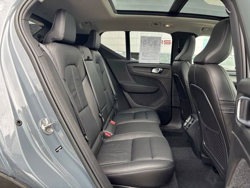 Used 2023 Volvo XC40 B5 Plus w/ Driver Assist Package AWD/4WD image 22
