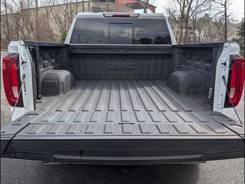 Used 2024 GMC Sierra 1500 SLT w/ SLT Premium Plus Package image 20