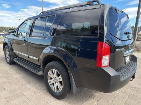 Used 2011 Nissan Pathfinder Silver image 4
