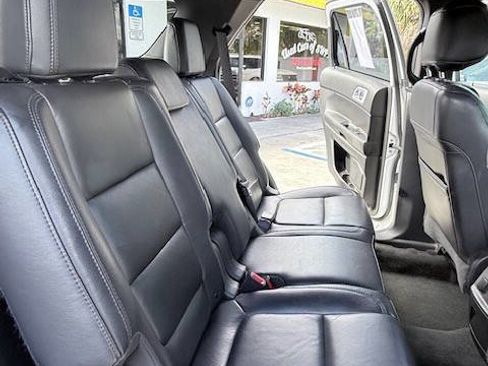 Used 2012 Ford Explorer XLT image 15