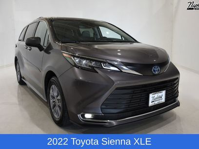 Used 2022 Toyota Sienna XLE
