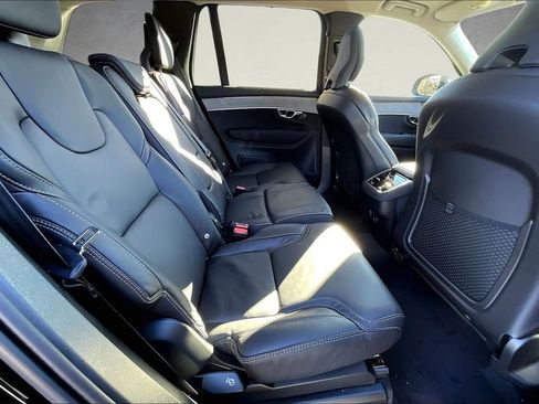 New 2026 Volvo XC90 B6 Ultra w/ Protection Package AWD/4WD image 9