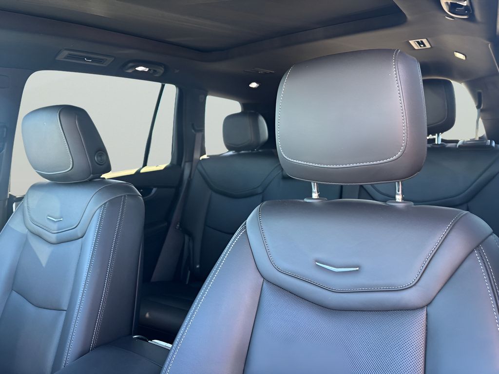 Used 2023 Cadillac XT6 Premium Luxury AWD/4WD image 21