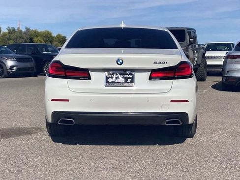 Used 2023 BMW 530i w/ Premium Package image 7