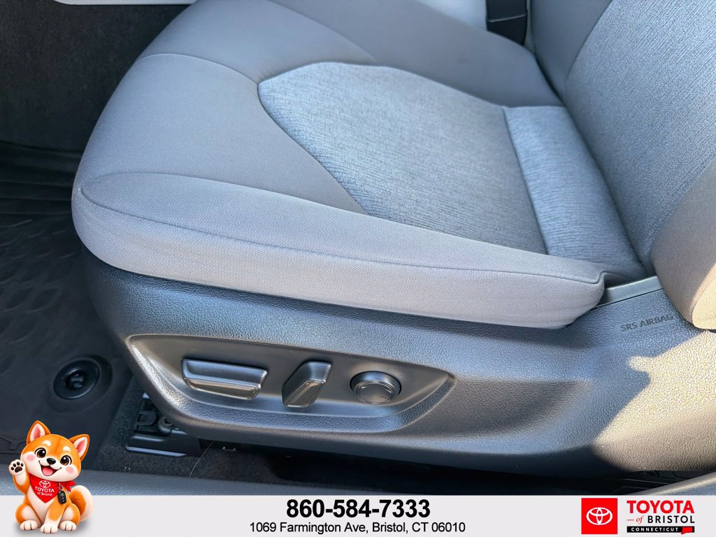Used 2024 Toyota Camry LE FWD image 18