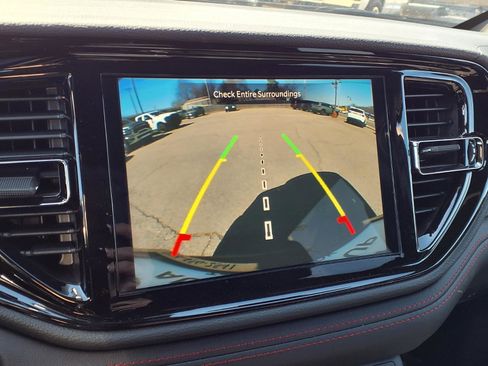 Used 2025 Dodge Durango GT w/ Blacktop Package image 5