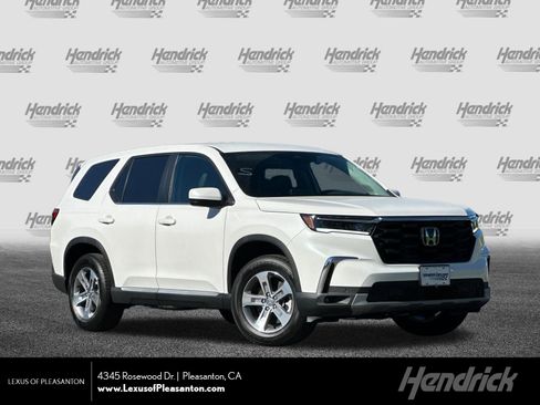 Used 2025 Honda Pilot EX-L image 1