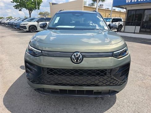 New 2026 Volkswagen Tiguan SE R-Line FWD image 2