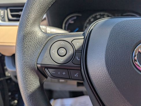 New 2025 Toyota RAV4 XLE image 21