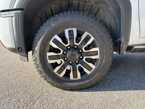 New 2026 GMC Sierra 2500 Denali Ultimate w/ Max Trailering Package image 12