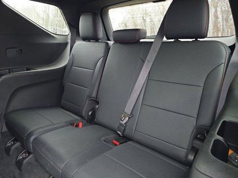 Used 2024 Chevrolet Traverse Z71 w/ Enhanced Driving Package image 13