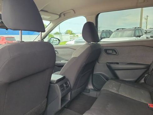 Used 2021 Nissan Rogue S FWD image 13