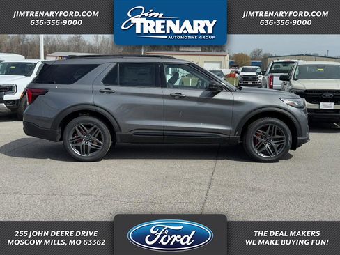 New 2026 Ford Explorer ST-Line w/ ST-Line Street Pack AWD/4WD image 1