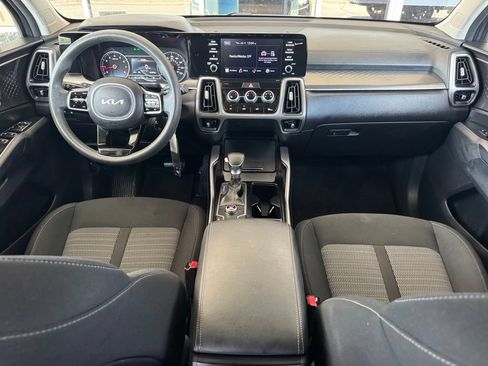 Used 2022 Kia Sorento LX FWD image 21