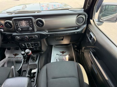 Used 2018 Jeep Wrangler Unlimited Sport S AWD/4WD image 23