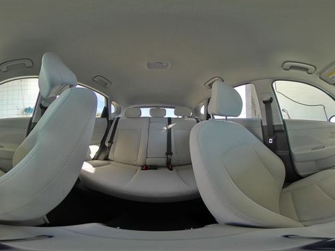 Used 2025 Hyundai Kona SEL image 42