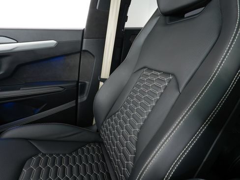 Used 2022 Lamborghini Urus AWD/4WD image 18